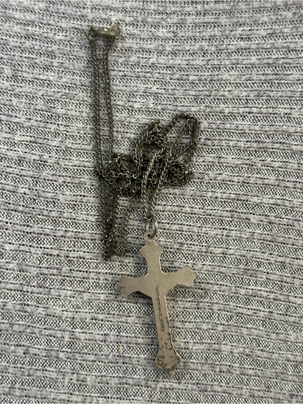 Catholic theme silver tone crucifix necklace w Jesus on cross